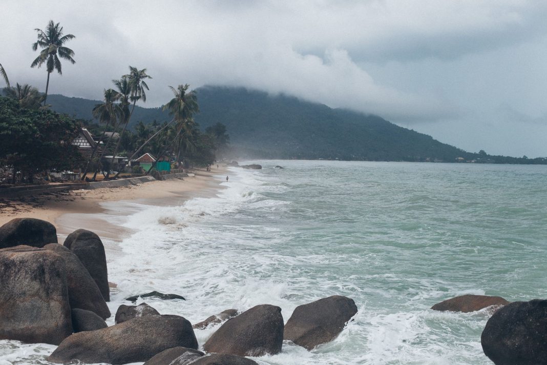 Koh Samui czy Phuket na zimowy urlop: porównanie plaż, cen i atrakcji Koh Samui czy Phuket na zimowy urlop: porównanie plaż, cen i atrakcji
